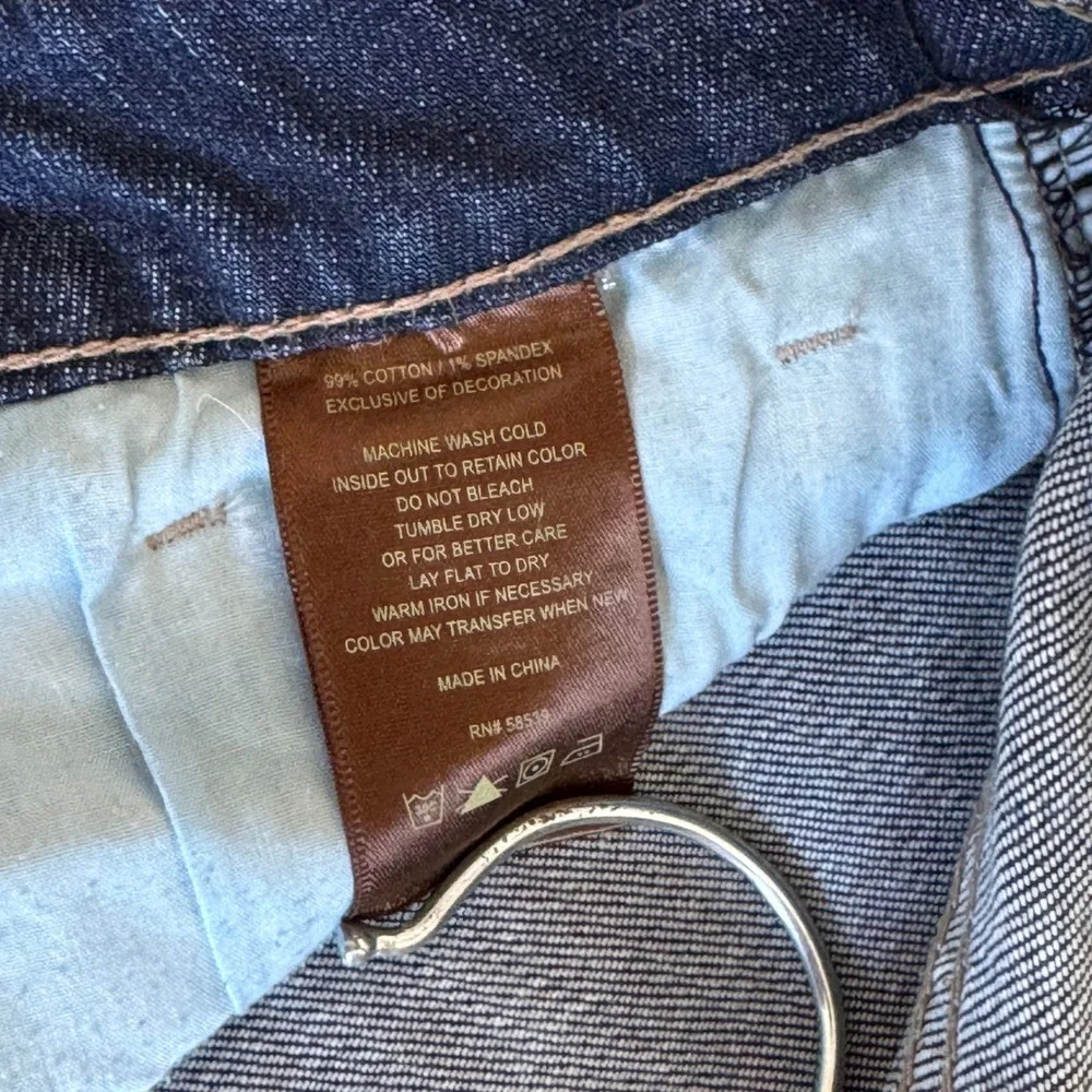 Kut from the Kloth Farrah Baby Bootcut Jeans Dark Wash Blue Size 6 Womens Denim